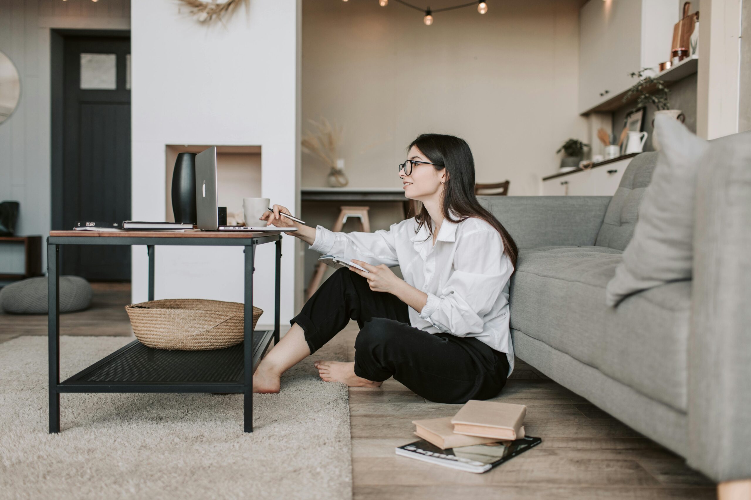 Screenshot demonstrating how to connect voice assistants to smart furniture using the Alexa app