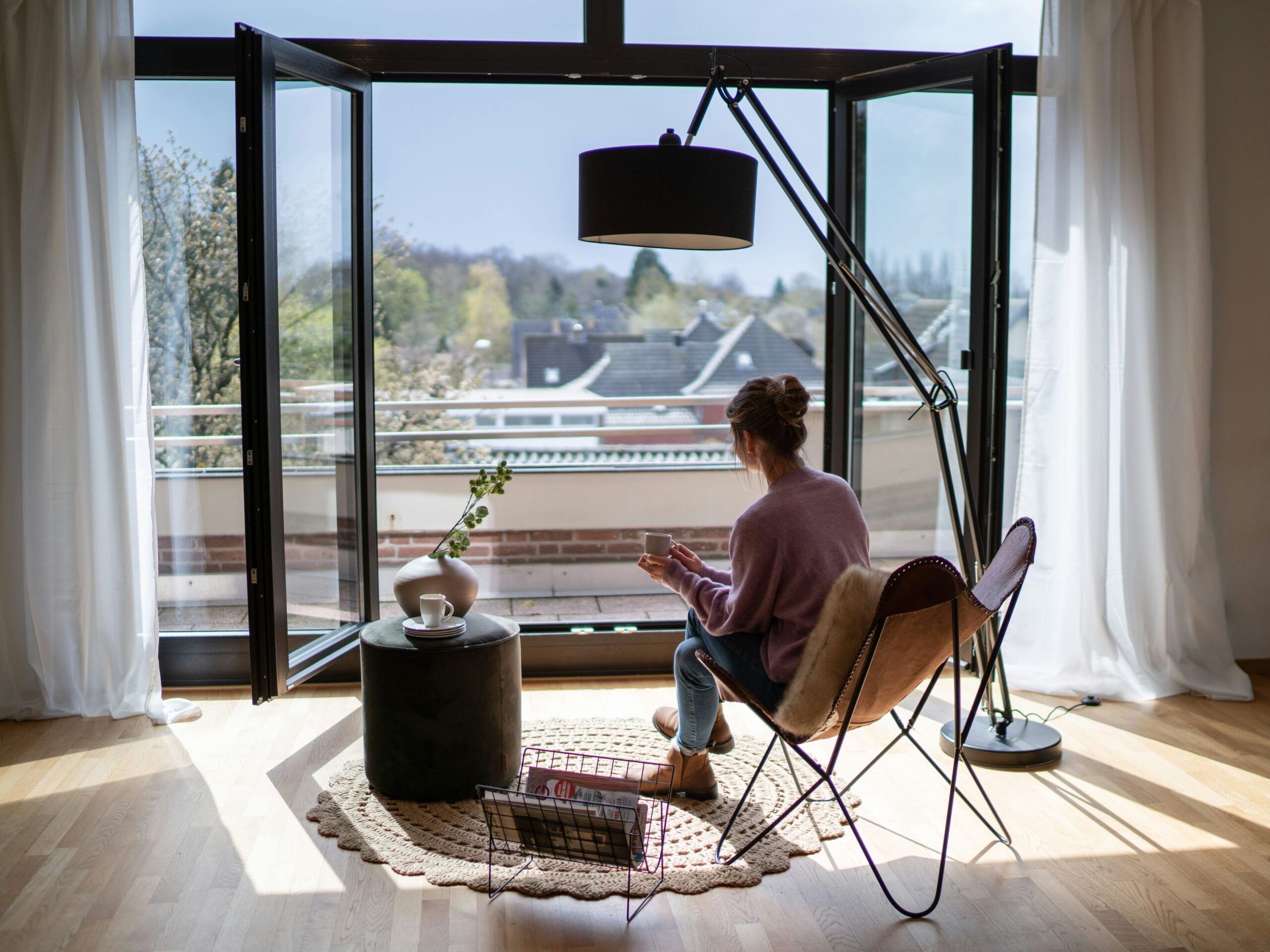 Ergonomic heated chair integrated with smart home system