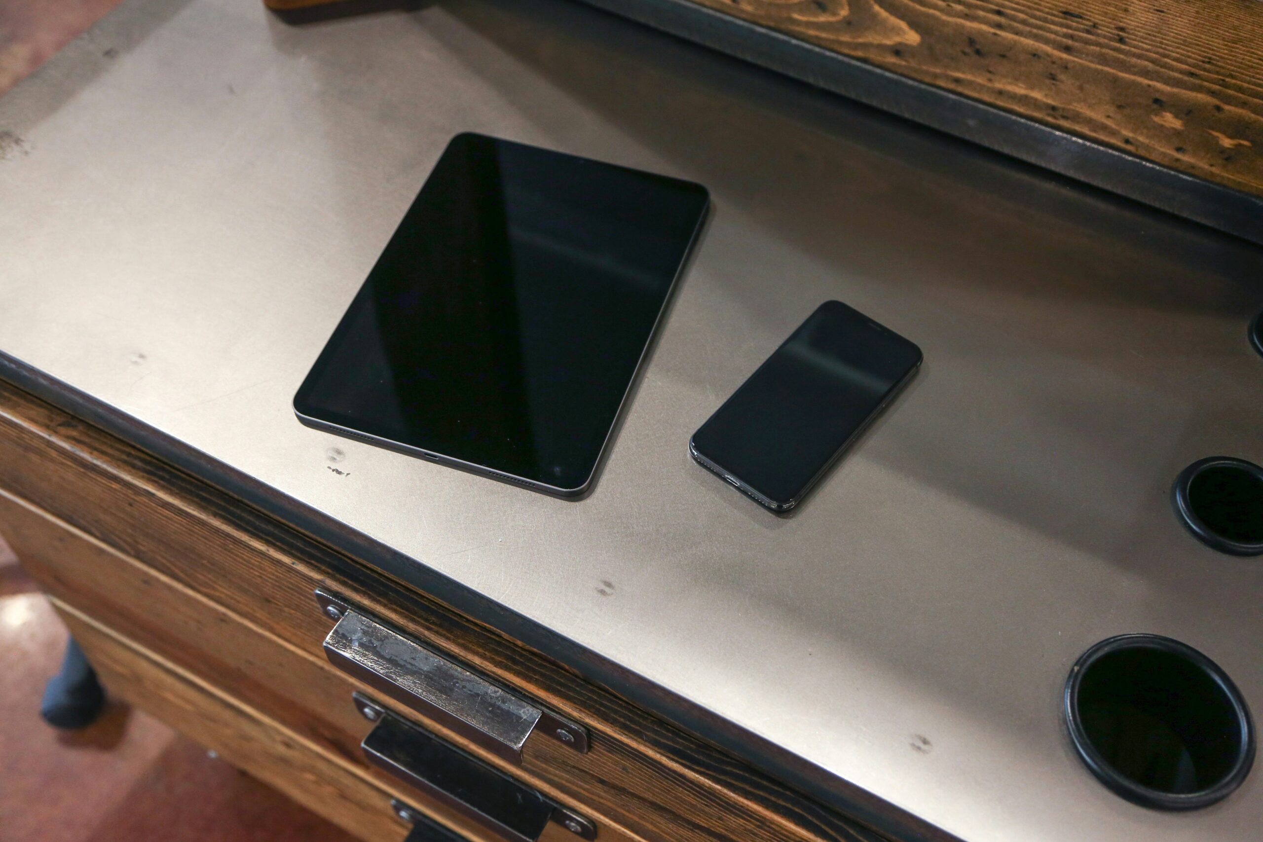 The Ultimate Guide to App-Controlled Furniture: Transform Your Space with Smart Home Technology