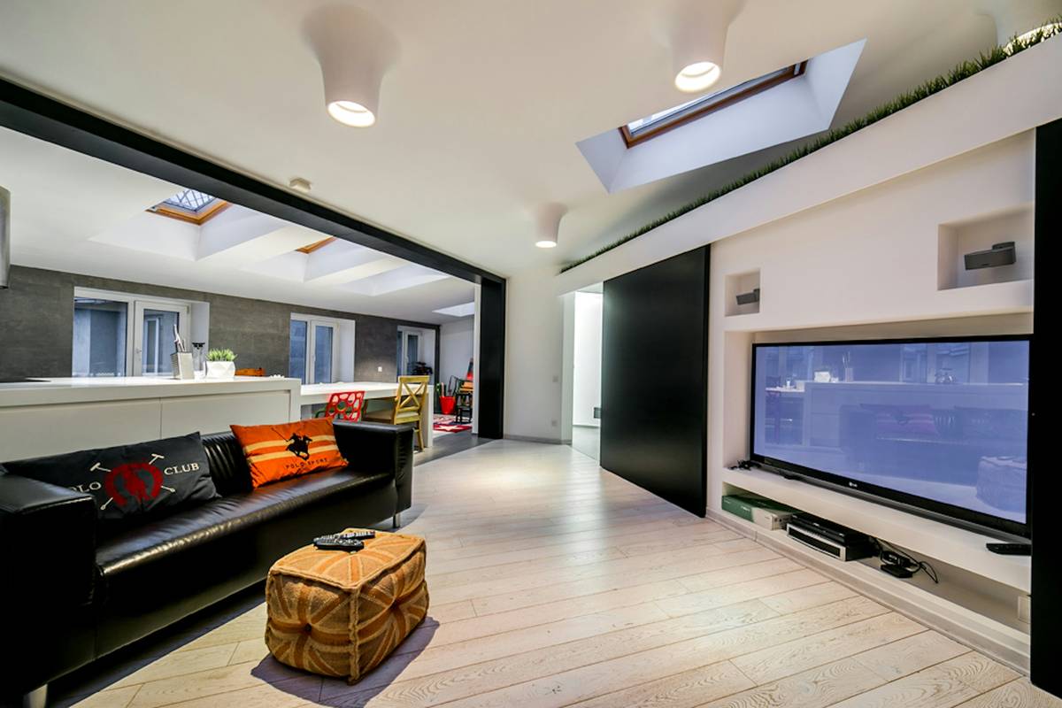 The Ultimate Guide to Hybrid Furniture Design: Revolutionizing Smart Furniture in Your Home