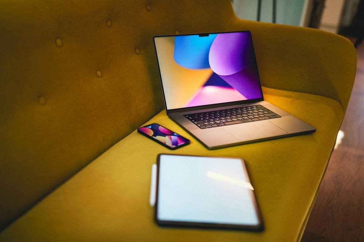 Why Bluetooth Smart Furniture Is Revolutionizing Your Home (& How to Use It)